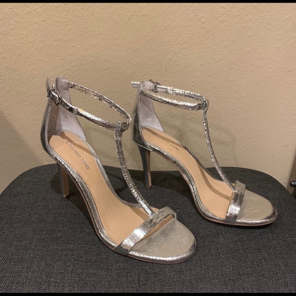 Gianni Bini - size 7 1/2. Worn once. - Picture 1 of 3
